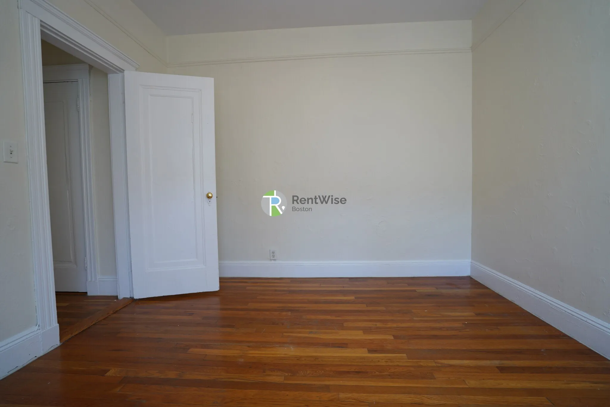 1 split bed, 1 bath apartment for rent at 1687 Commonwealth Ave Unit 32, Brighton — photo 10 of 13