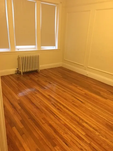 1 split bed, 1 bath apartment for rent at 1687 Commonwealth Ave Unit 8, Brighton — photo 3 of 8