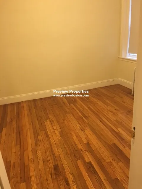 1 bed, 1 bath apartment for rent at 1687 Commonwealth Ave Unit 8P, Brighton — photo 3 of 6