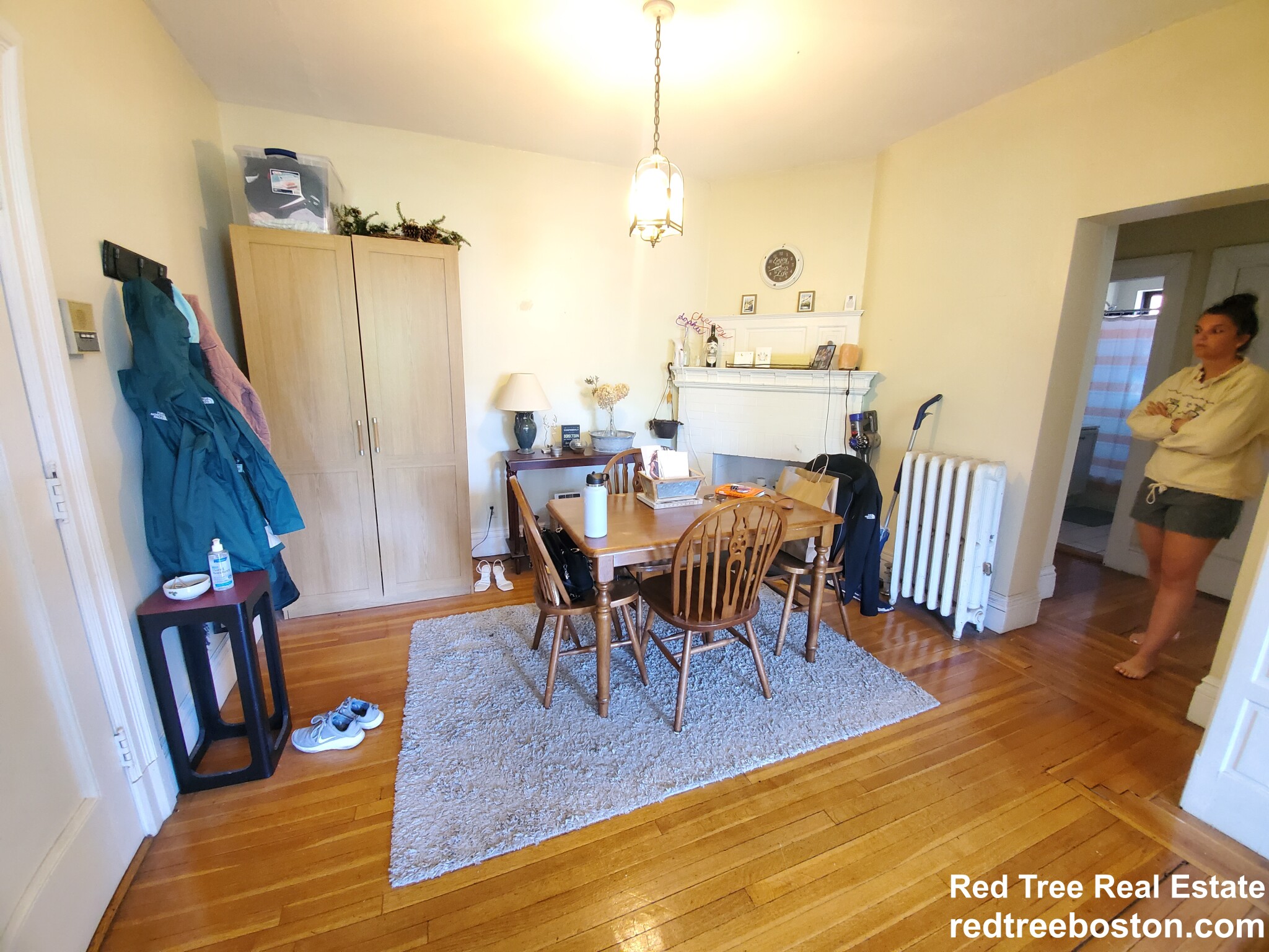 2 bed, 1 bath apartment for rent at 1688 Beacon St Unit 10, Brookline — photo 4 of 17