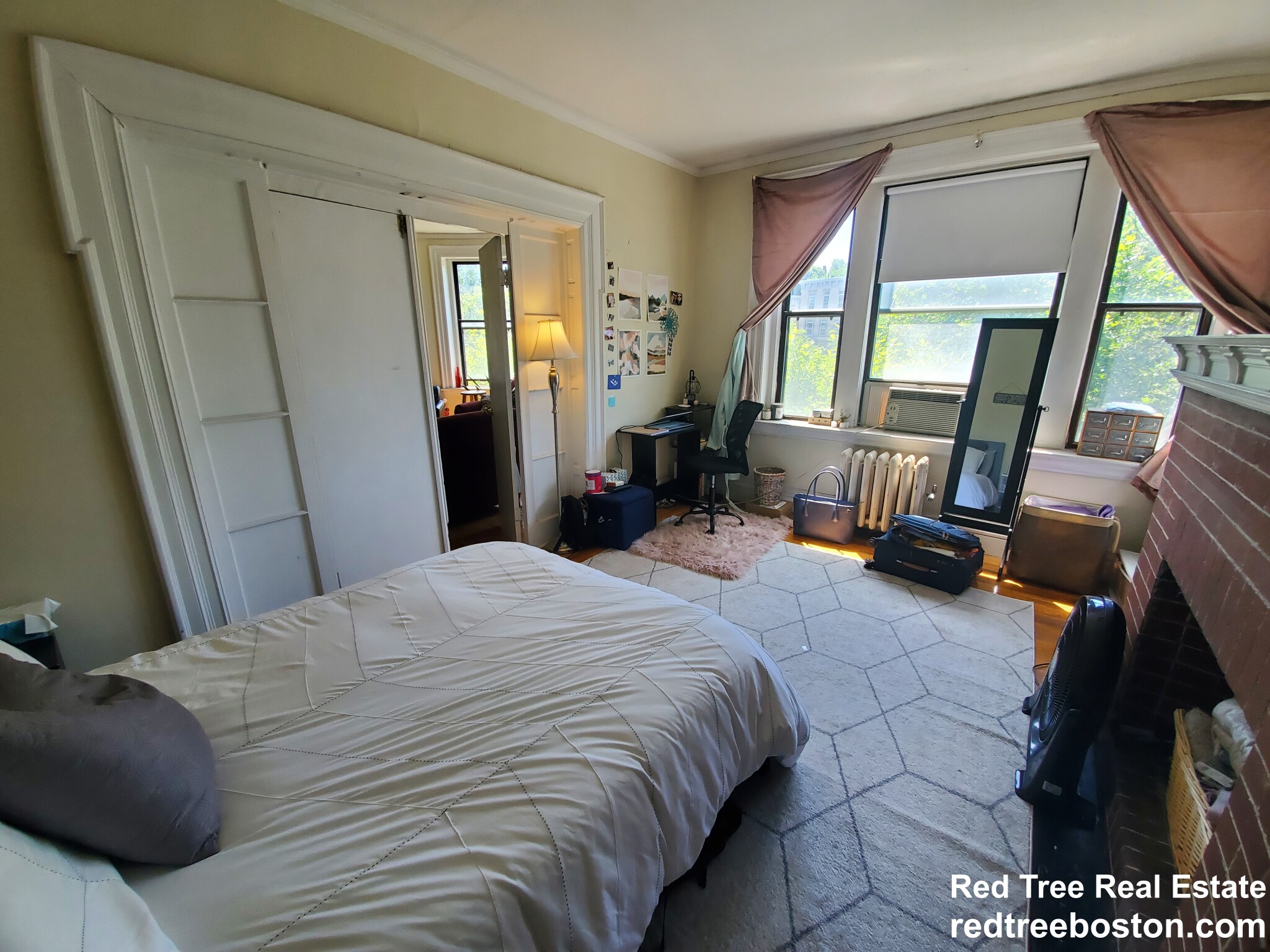 2 bed, 1 bath apartment for rent at 1688 Beacon St Unit 10, Brookline — photo 8 of 17