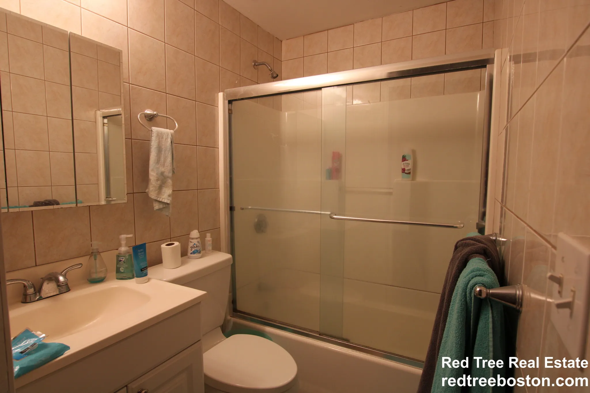 3 bed, 3 bath apartment for rent at 1689 Beacon St Unit 2, Aspinwall Hill — photo 8 of 16
