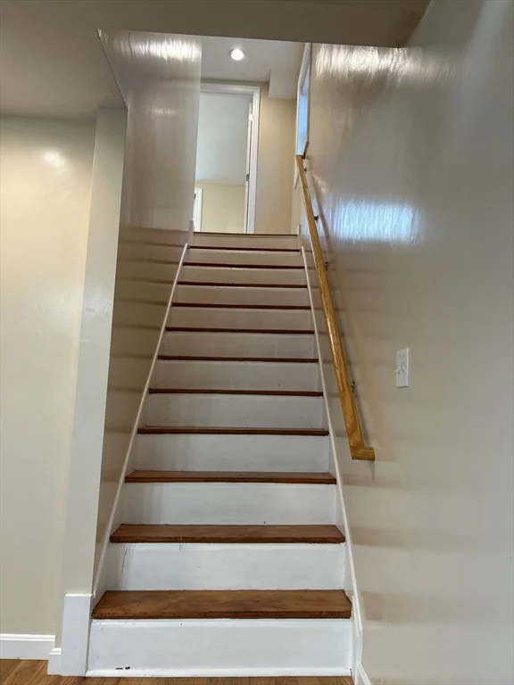 3 bed, 2 bath apartment for rent at 1689 Diamond Hill Rd Unit 1, Cumberland — photo 7 of 21