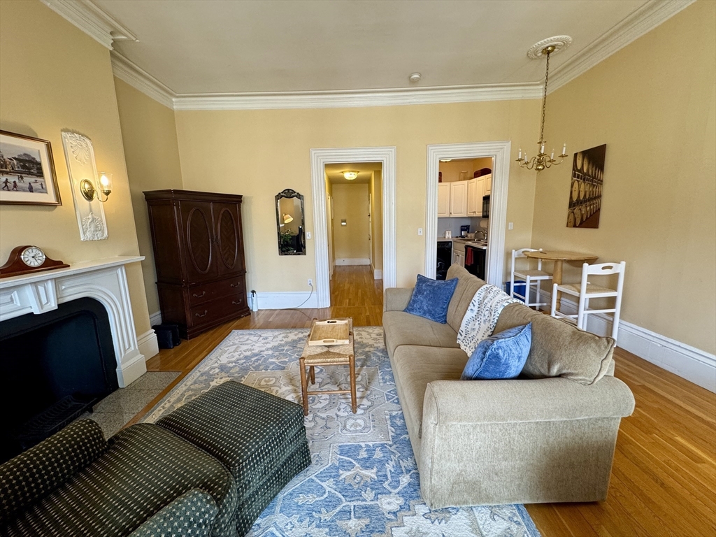 Studio bed, 1 bath apartment for rent at 169 Beacon St Unit 4-1, Back Bay — photo 12 of 21