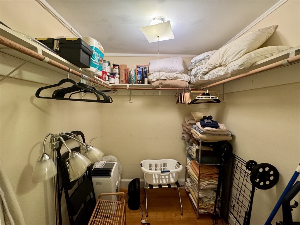 Studio bed, 1 bath apartment for rent at 169 Beacon St Unit 4-1, Back Bay — photo 19 of 21