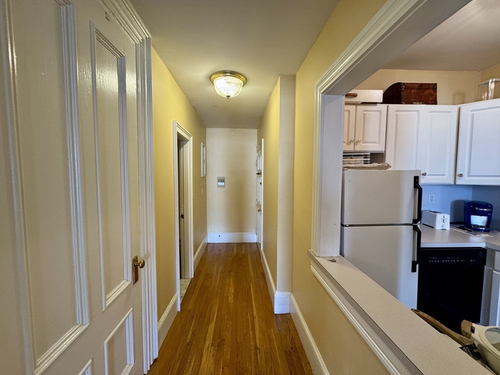 Studio bed, 1 bath apartment for rent at 169 Beacon St Unit 4-1, Back Bay — photo 18 of 21