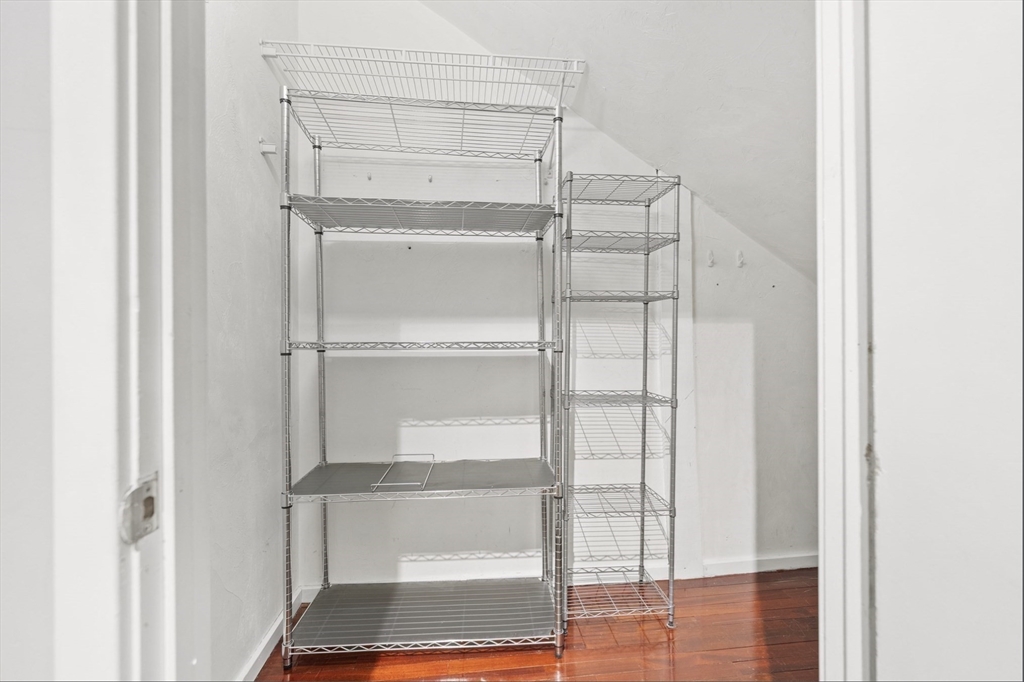 1 bed, 1 bath apartment for rent at 169 Beacon Unit 1, Back Bay — photo 9 of 11
