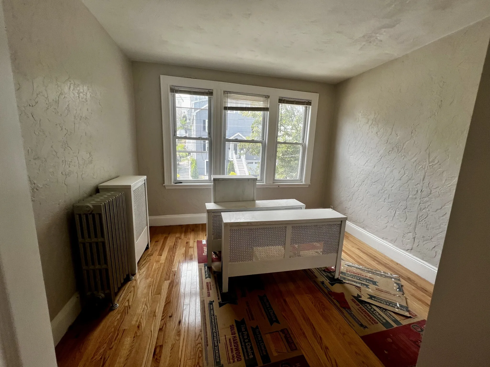 4 bed, 1 bath apartment for rent at 169 Campbell Ave Unit 3, Revere — photo 4 of 12
