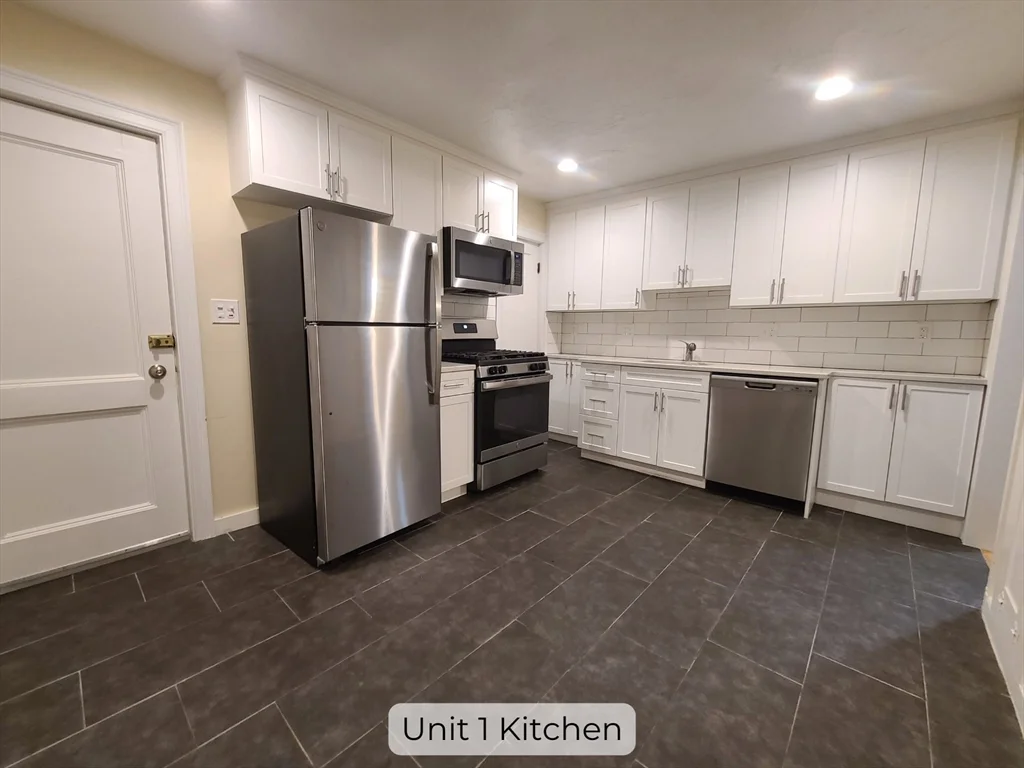1 bed, 1 bath apartment for rent at 169 Everett St Unit 1, Quincy — photo 1 of 12