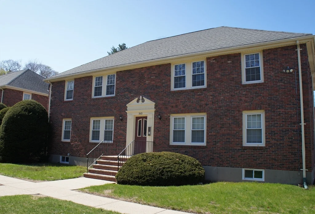 1 bed, 1 bath apartment for rent at 169 Everett St Unit 2, Quincy — photo 7 of 7