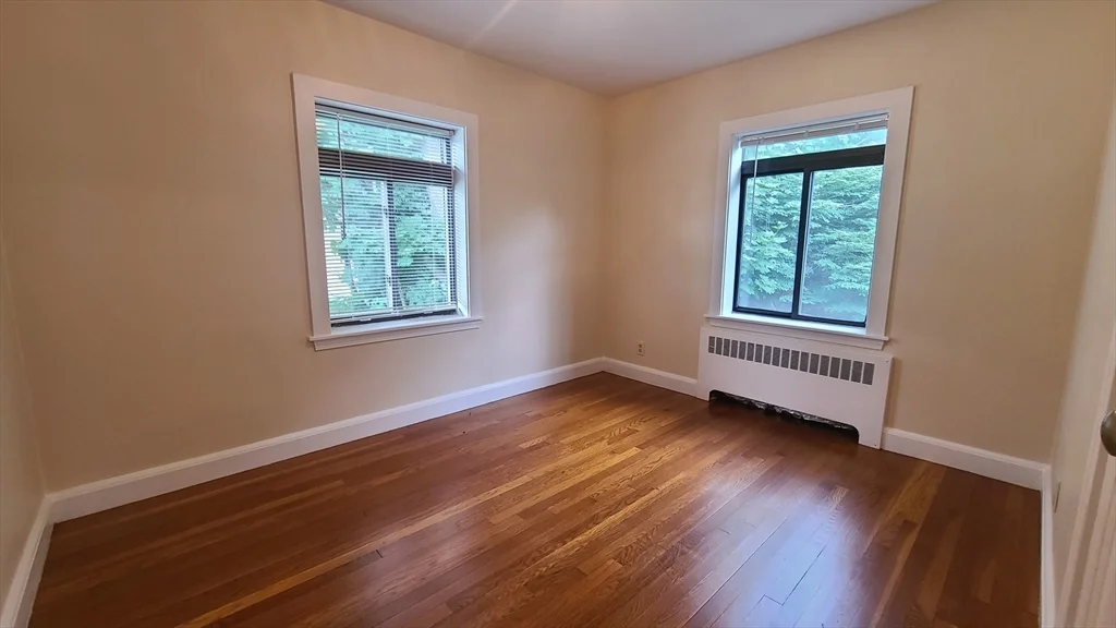 1 bed, 1 bath apartment for rent at 169 Everett St Unit 2, Quincy — photo 5 of 7