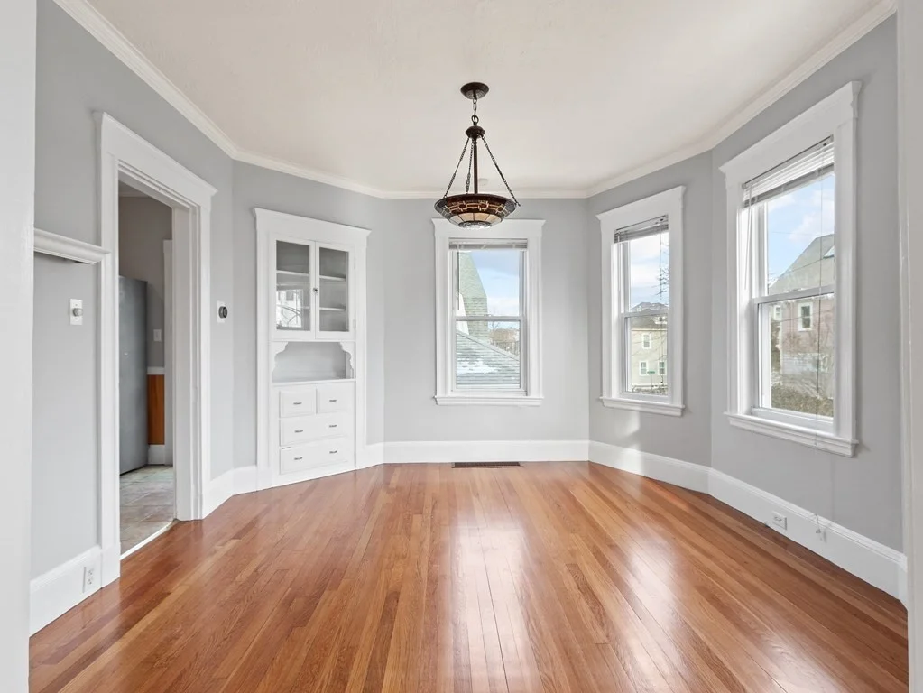 3 bed, 1 bath apartment for rent at 169 George St, Tufts University — photo 2 of 22