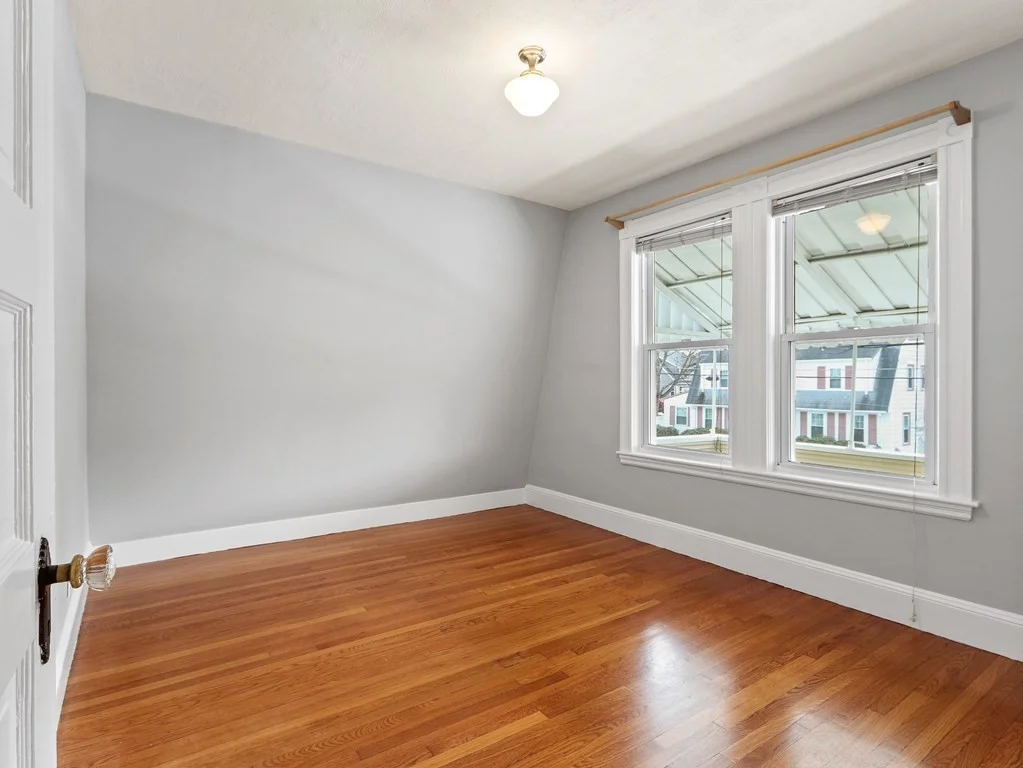 3 bed, 1 bath apartment for rent at 169 George St, Tufts University — photo 13 of 22