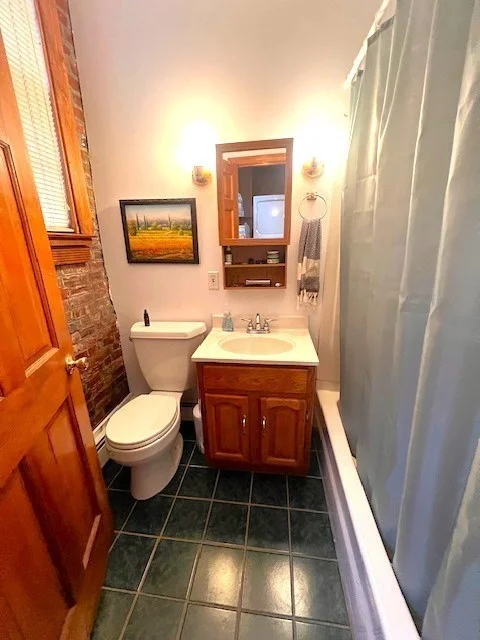 1 bed, 2 bath apartment for rent at 169 H Unit 1, South Boston — photo 9 of 9