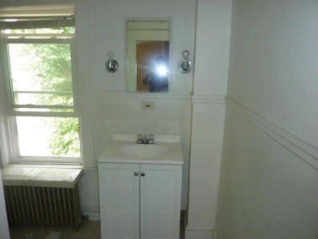 1 bed, 1 bath apartment for rent at 169 Main St Unit 2, Avon — photo 7 of 10