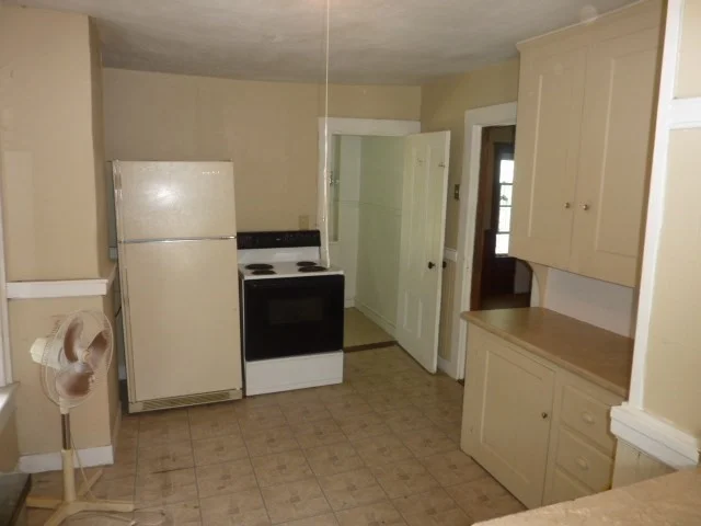 1 bed, 1 bath apartment for rent at 169 Main St Unit 2, Avon — photo 1 of 10