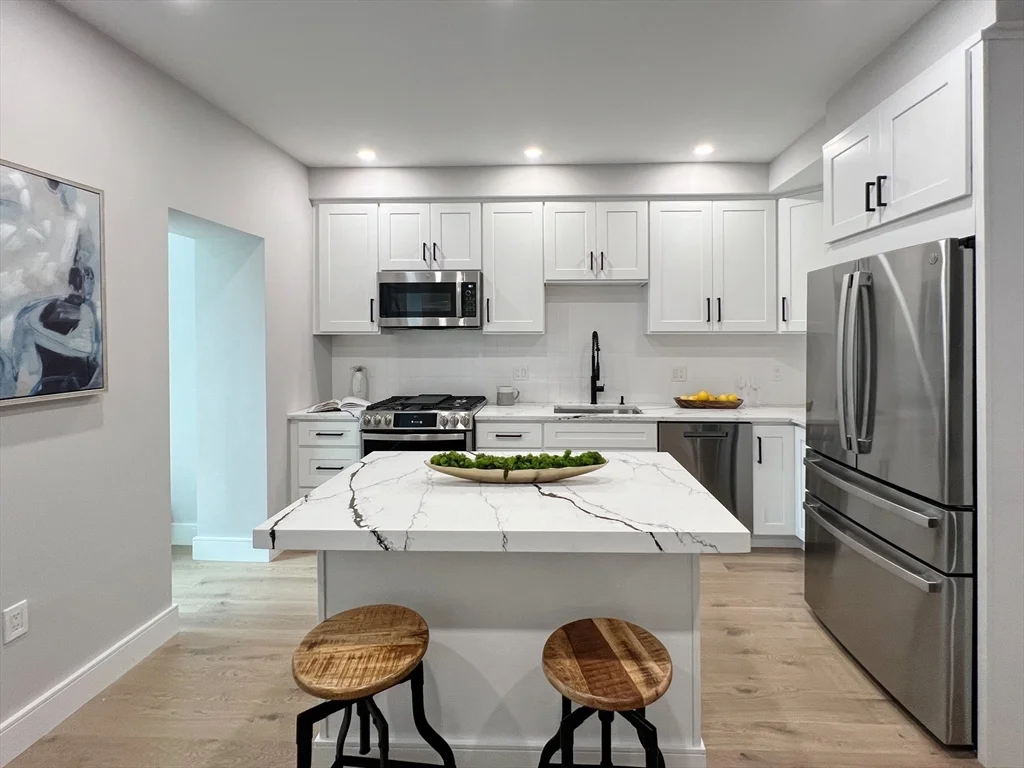 3 bed, 3 bath apartment for rent at 169 Maverick St Unit 1, East Boston — photo 2 of 15