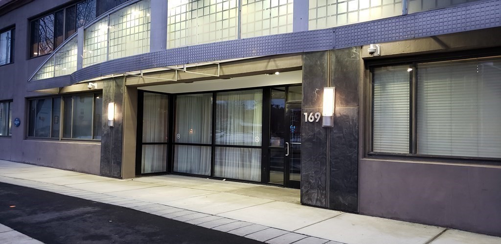 1 bed, 1 bath apartment for rent at 169 Monsignor O'brien Highway Unit 314, East Cambridge — photo 1 of 40