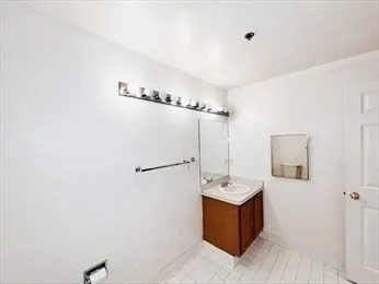 1 bed, 1 bath apartment for rent at 169 Monsignor O'brien Hwy Unit 204, East Cambridge — photo 9 of 19