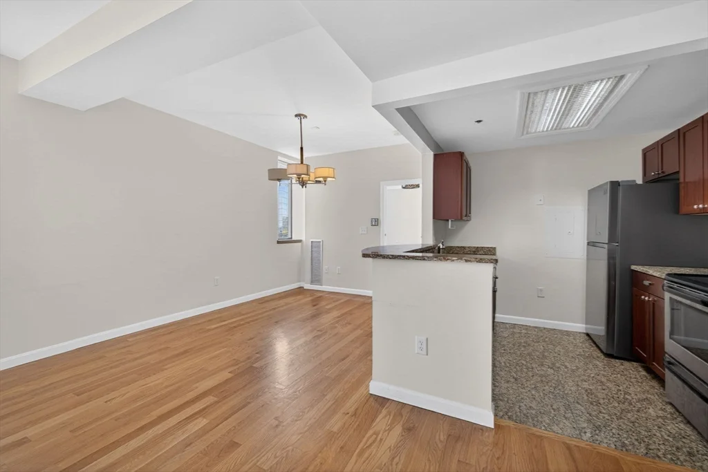 2 bed, 2 bath apartment for rent at 169 Monsignor O'brien Hwy Unit 505, East Cambridge — photo 5 of 31