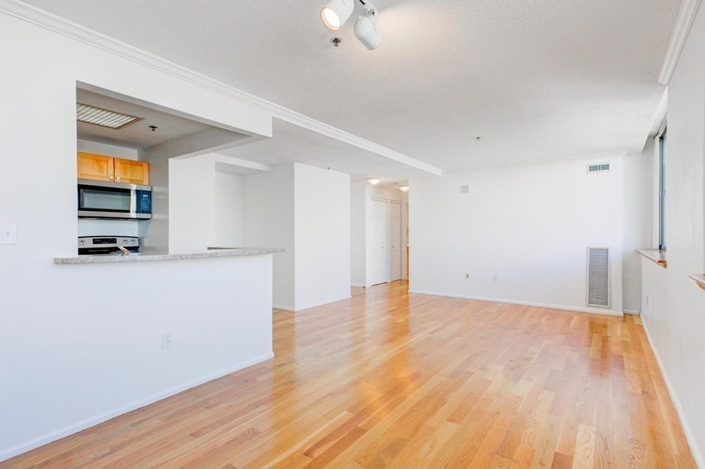 2 bed, 2 bath apartment for rent at 169 Monsignor O'brien Hwy Unit 802, East Cambridge — photo 5 of 26