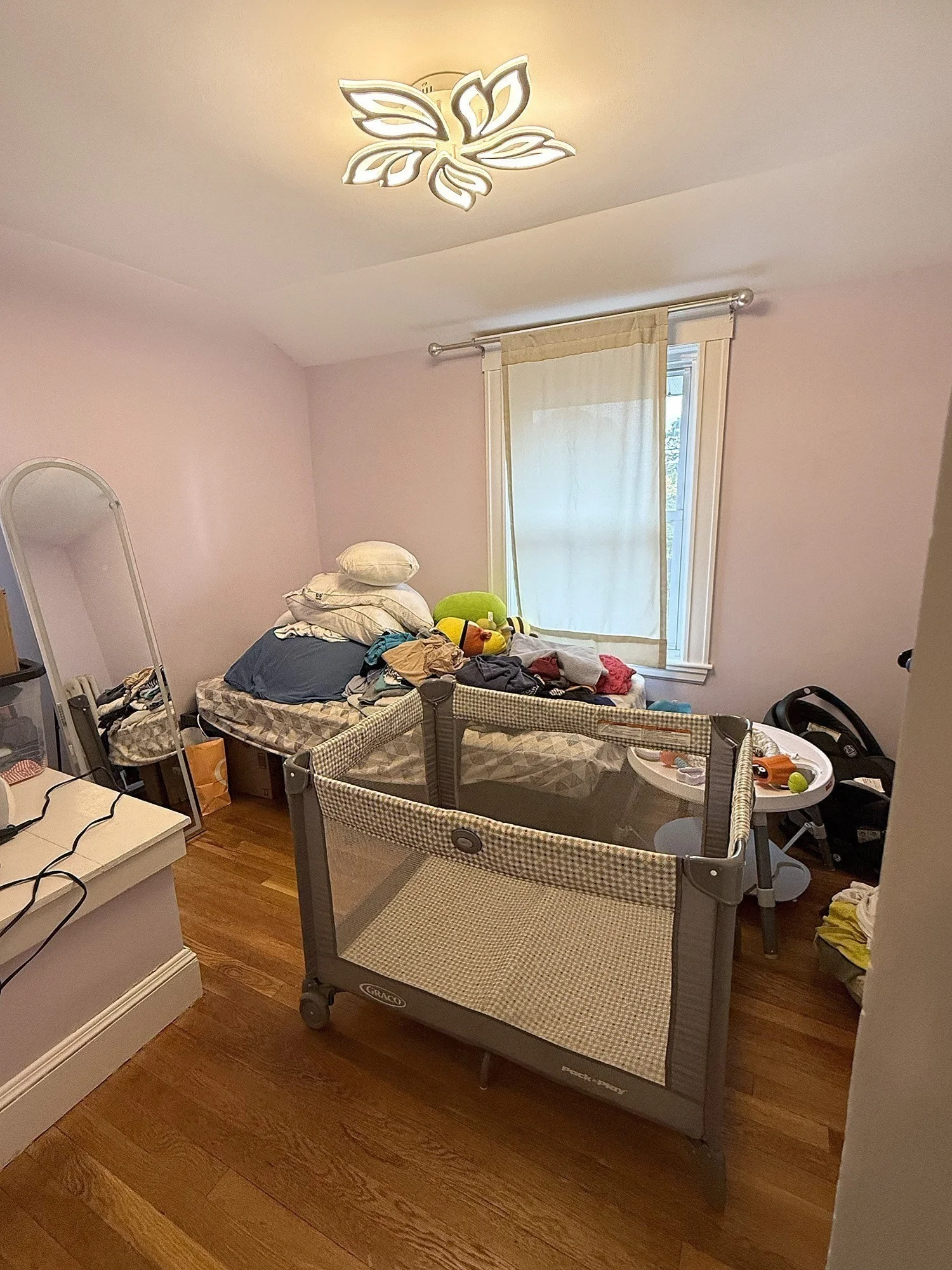 3 bed, 1 bath apartment for rent at 169 Pine St Unit 169, Quincy — photo 13 of 18