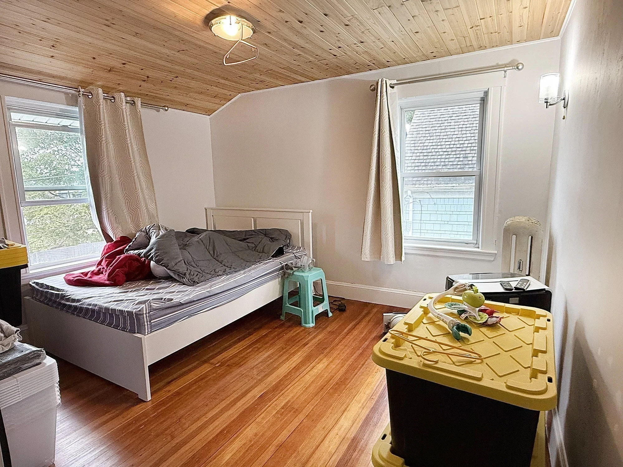3 bed, 1 bath apartment for rent at 169 Pine St Unit 169, Quincy — photo 12 of 18