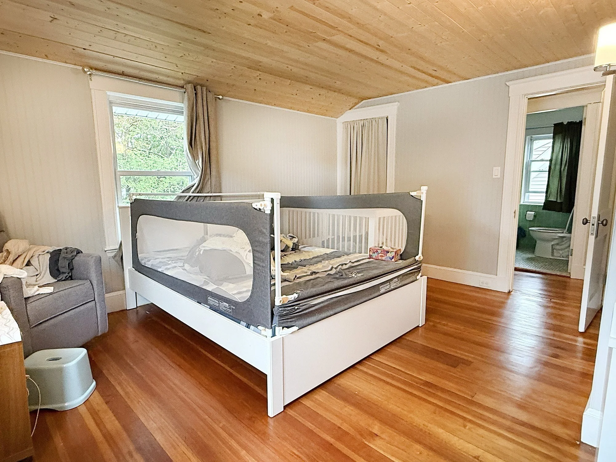 3 bed, 1 bath apartment for rent at 169 Pine St Unit 169, Quincy — photo 11 of 18