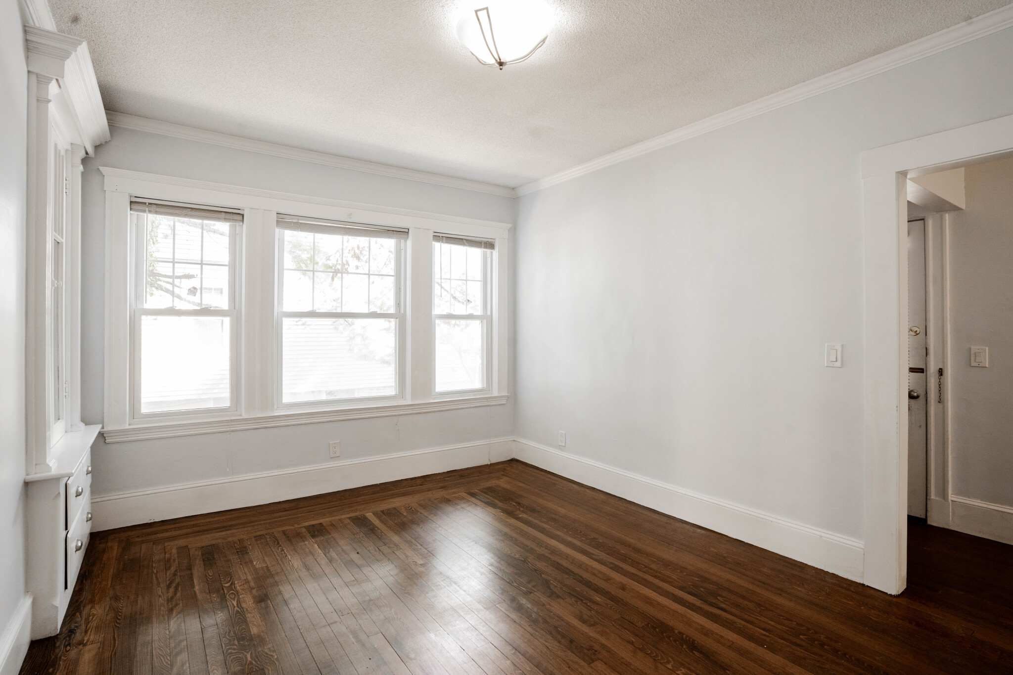 4 bed, 1 bath apartment for rent at 169 Tremont St Unit 1, Newton Corner — photo 10 of 17
