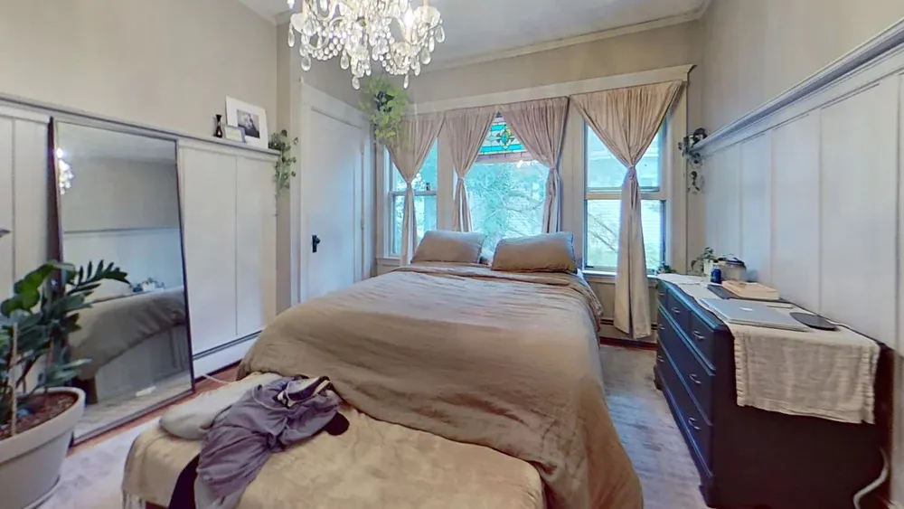 4 bed, 1 bath apartment for rent at 169 Tremont St Unit 2, Newton Corner — photo 5 of 10