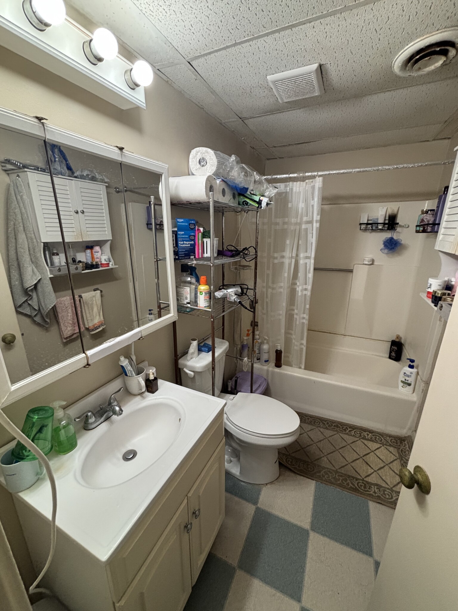 2 bed, 1 bath apartment for rent at 169 Windsor St Unit 2, The Port — photo 7 of 26
