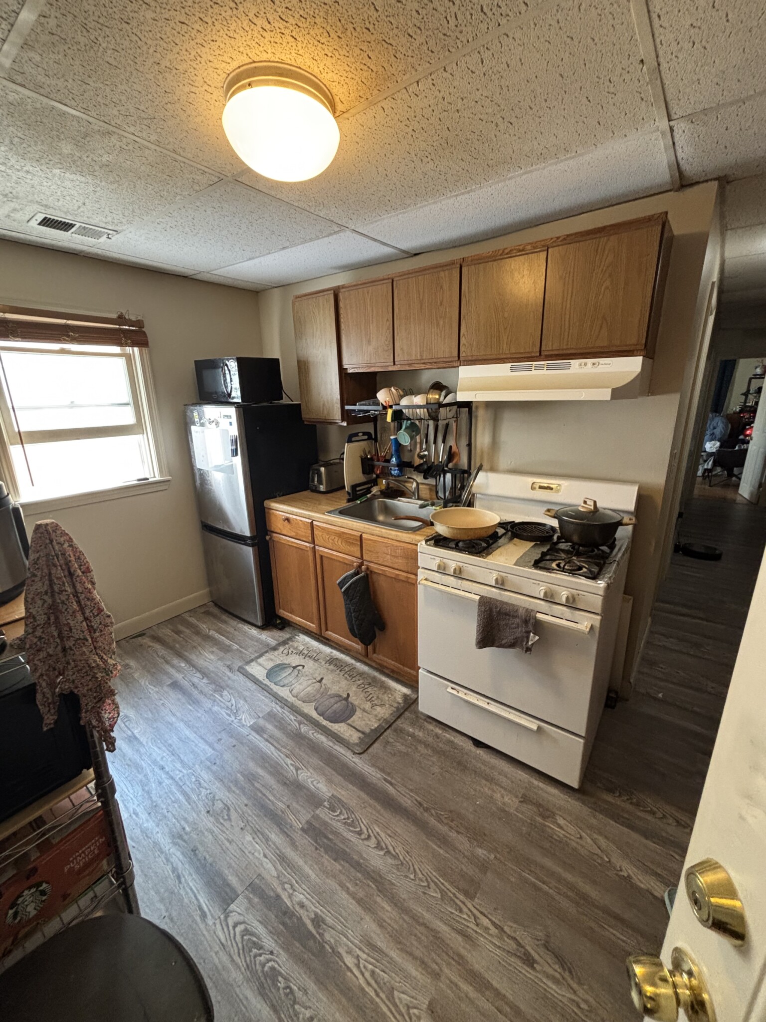 2 bed, 1 bath apartment for rent at 169 Windsor St Unit 2, The Port — photo 3 of 26
