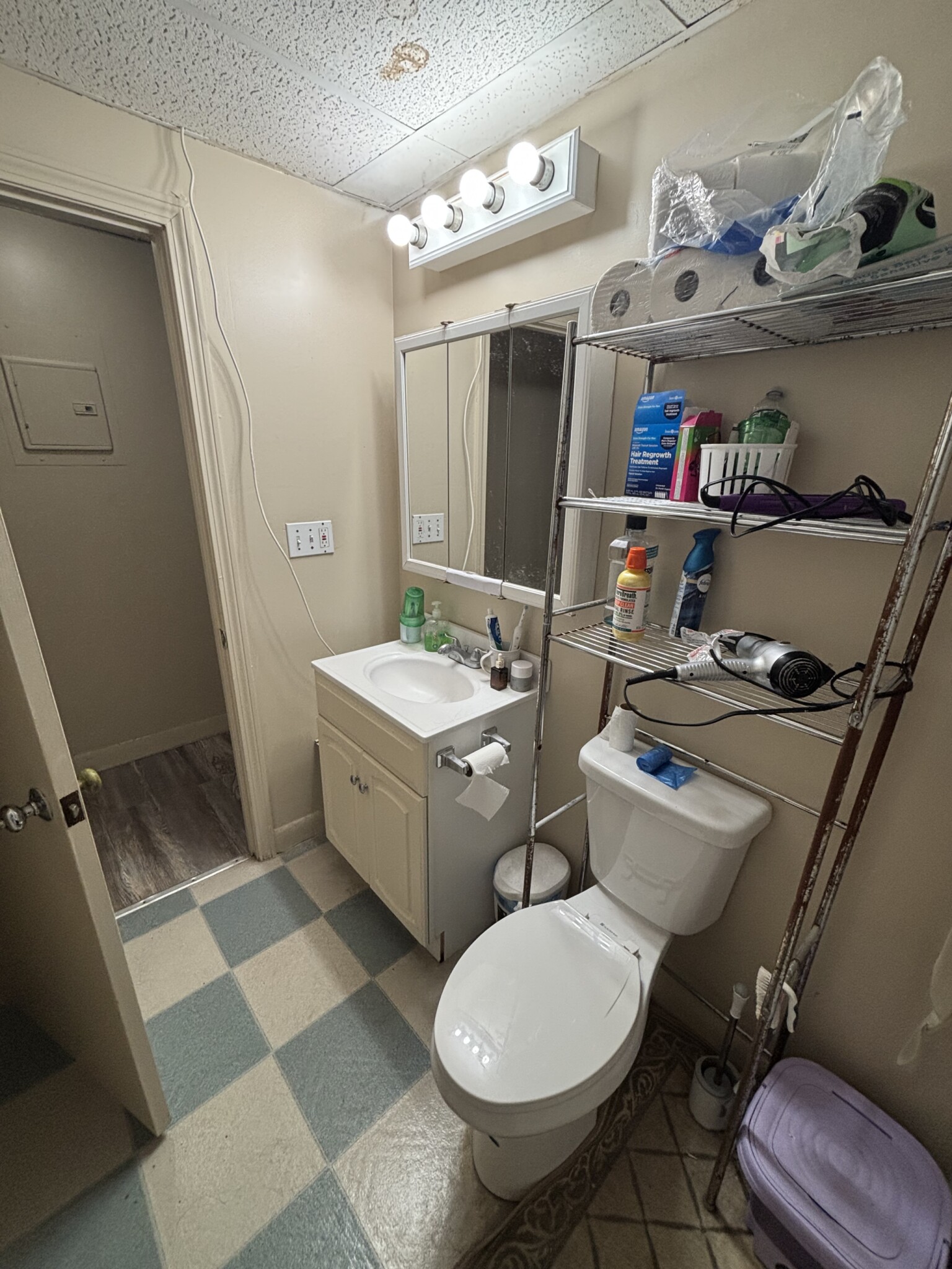2 bed, 1 bath apartment for rent at 169 Windsor St Unit 2, The Port — photo 8 of 26