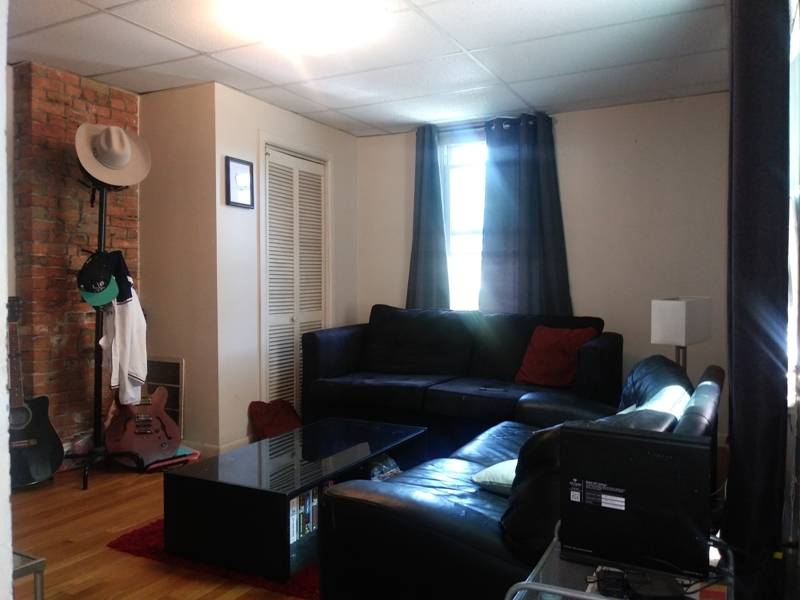 2 bed, 1 bath apartment for rent at 169 Windsor St Unit 2, The Port — photo 14 of 26