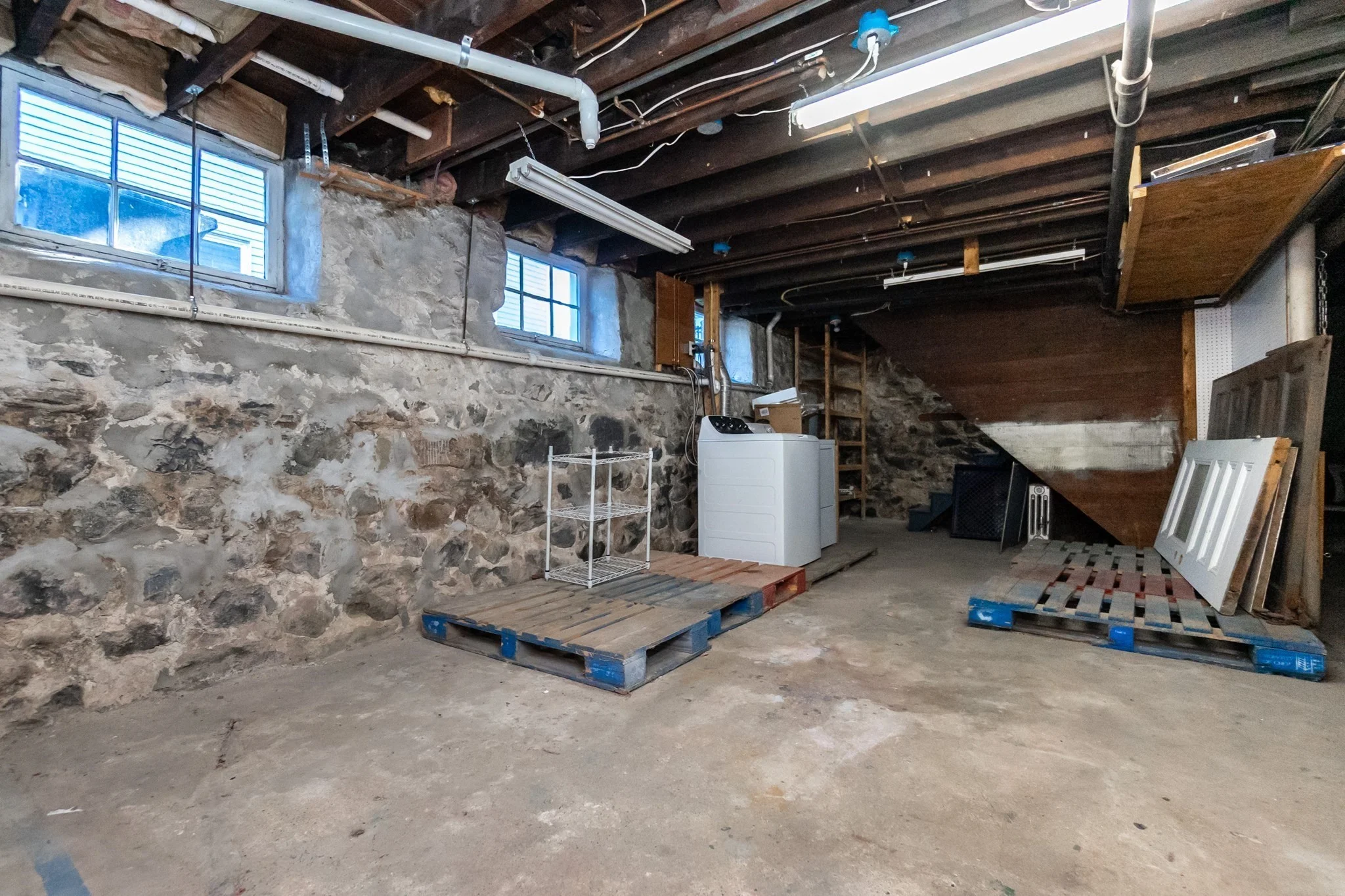 2 bed, 1 bath apartment for rent at 169 Winsor Ave Unit 169, East Watertown — photo 24 of 24