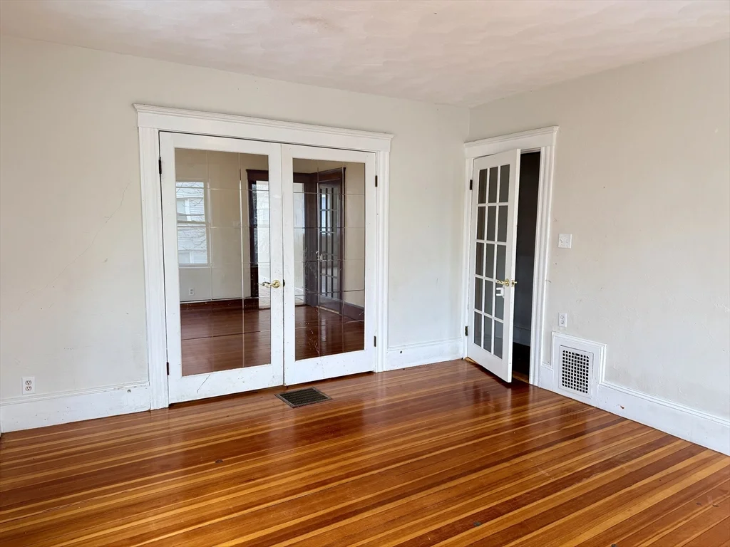 3 bed, 2 bath apartment for rent at 169 Winthrop Ave Unit 2, Revere — photo 4 of 17