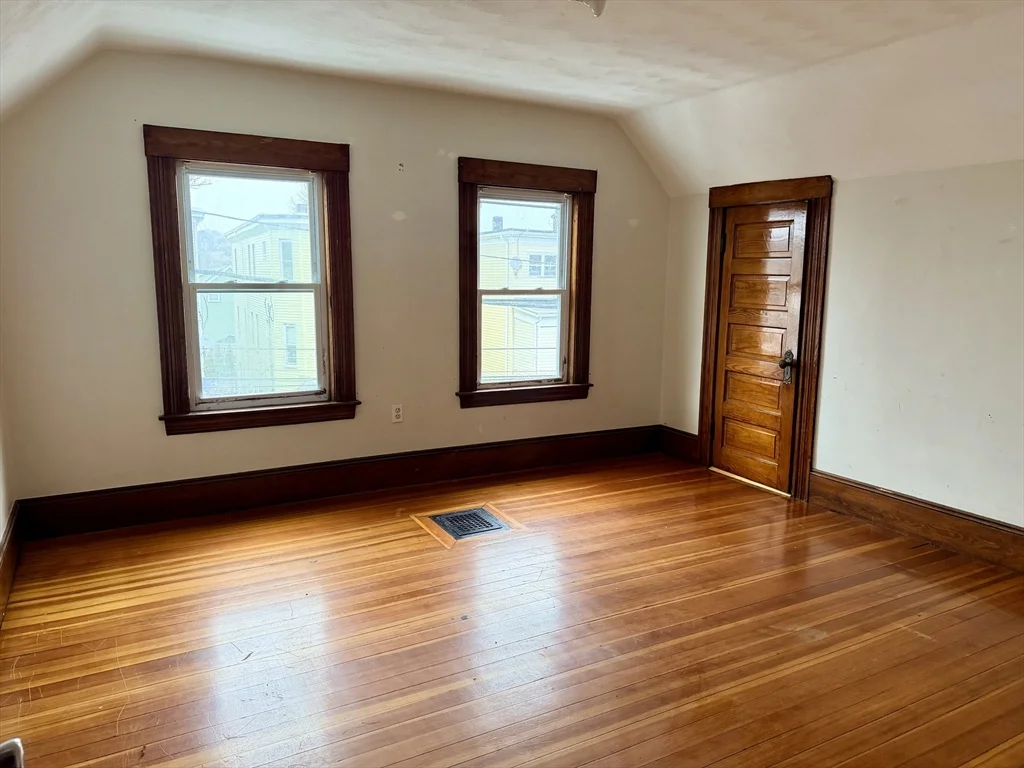 3 bed, 2 bath apartment for rent at 169 Winthrop Ave Unit 2, Revere — photo 15 of 17