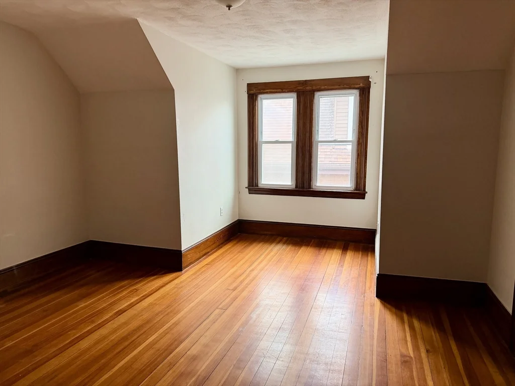 3 bed, 2 bath apartment for rent at 169 Winthrop Ave Unit 2, Revere — photo 14 of 17