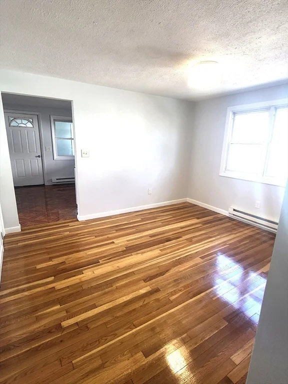 3 bed, 1 bath apartment for rent at 169 Wood Ave Unit 2, Hyde Park — photo 3 of 7