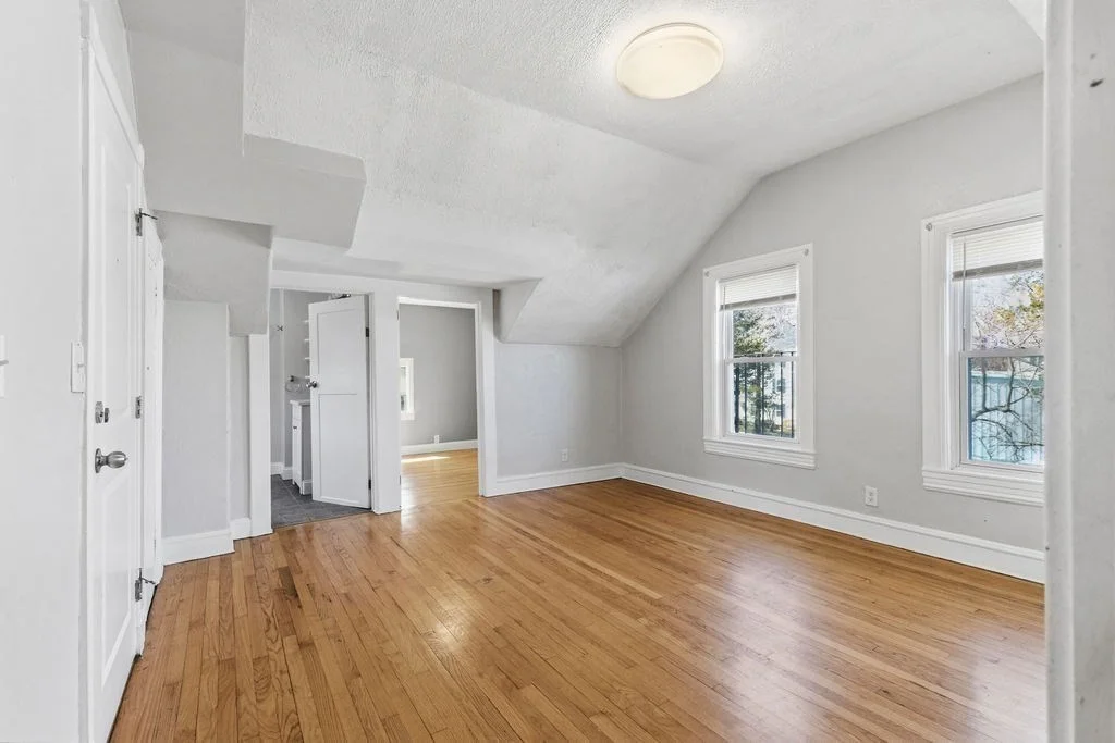 3 bed, 1 bath apartment for rent at 1690 N Main St Unit 3, Fall River — photo 7 of 18