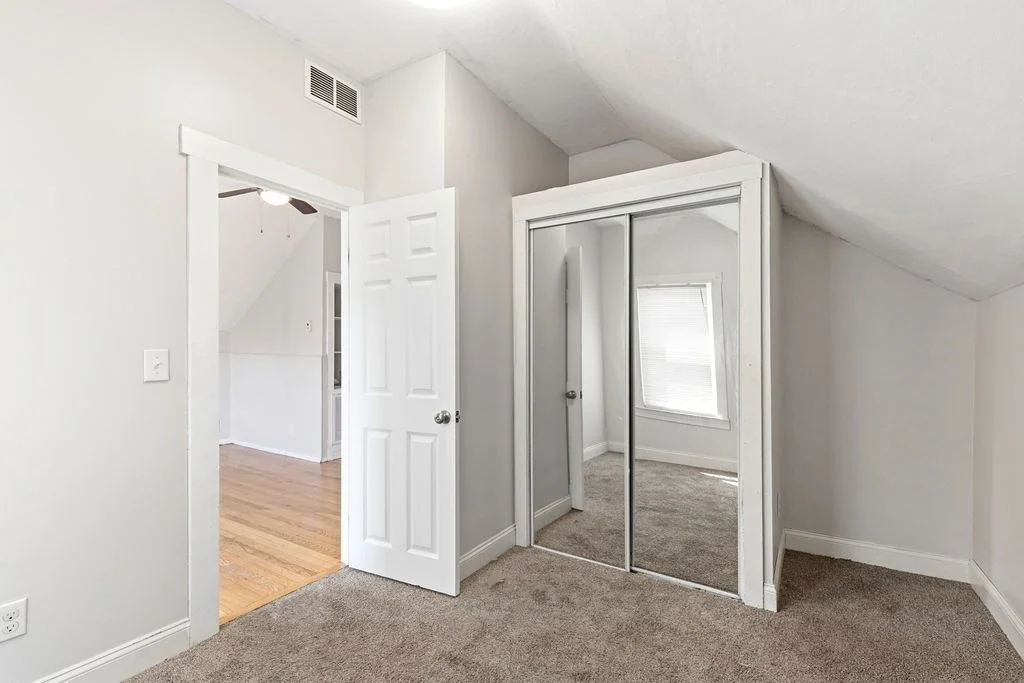 3 bed, 1 bath apartment for rent at 1690 N Main St Unit 3, Fall River — photo 15 of 18