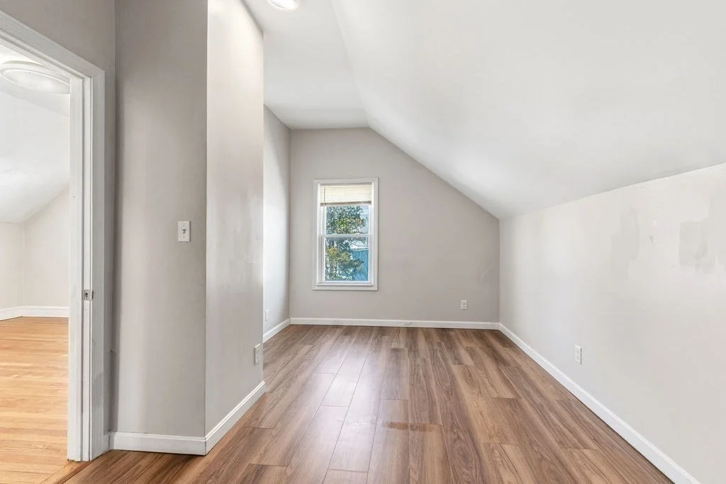 3 bed, 1 bath apartment for rent at 1690 N Main St Unit 3, Fall River — photo 12 of 18