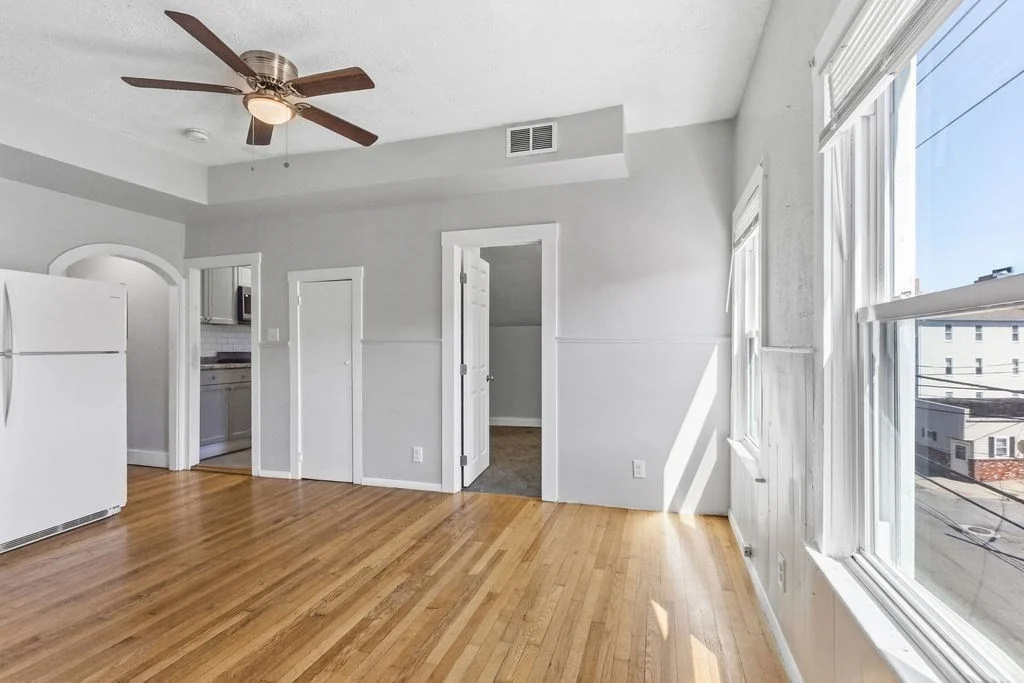 3 bed, 1 bath apartment for rent at 1690 N Main St Unit 3, Fall River — photo 9 of 18