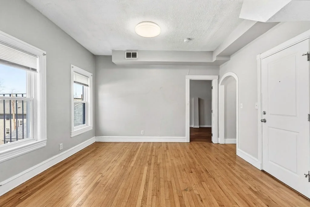 3 bed, 1 bath apartment for rent at 1690 N Main St Unit 3, Fall River — photo 8 of 18
