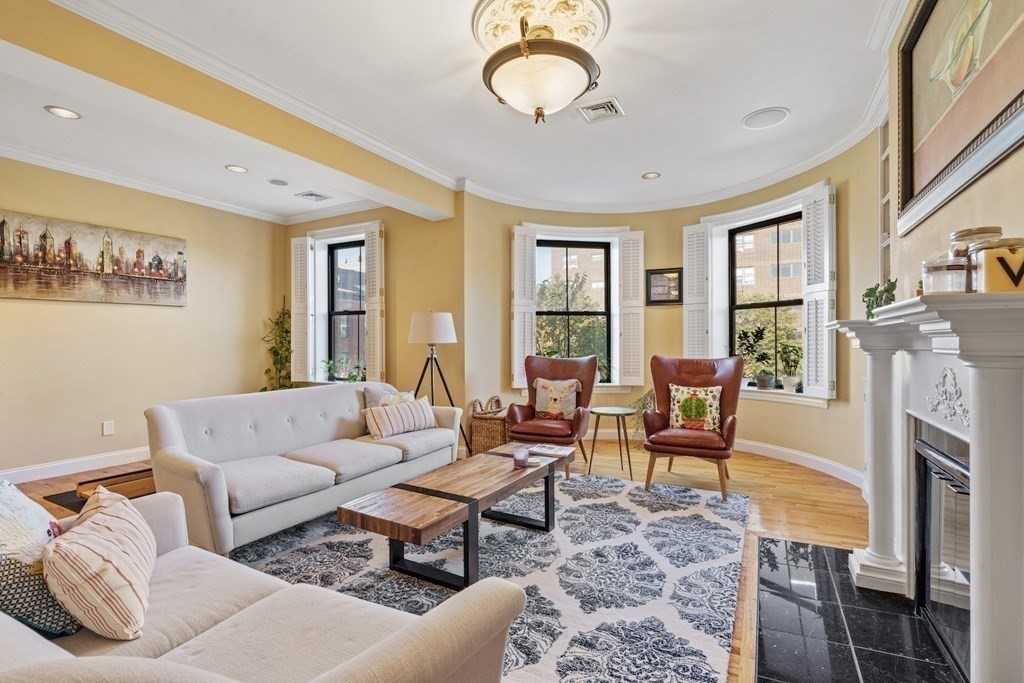 2 bed, 2 bath apartment for rent at 1690 Washington St Unit 3, South End — photo 9 of 20