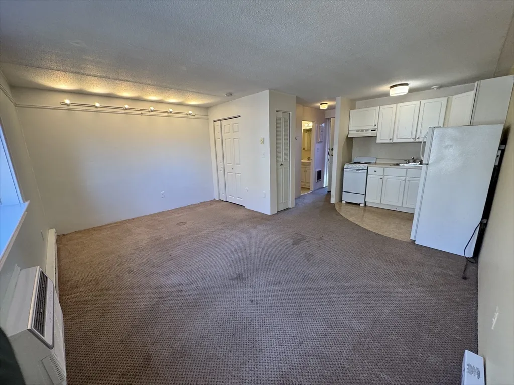 1 bed, 1 bath apartment for rent at 1691 Cambridge St Unit 42, Mid Cambridge — photo 7 of 17