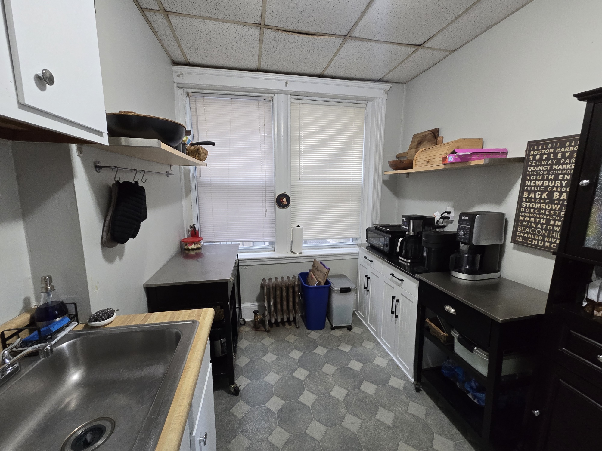 2 bed, 1 bath apartment for rent at 1691 Commonwealth Ave Unit 11, Brighton — photo 2 of 8