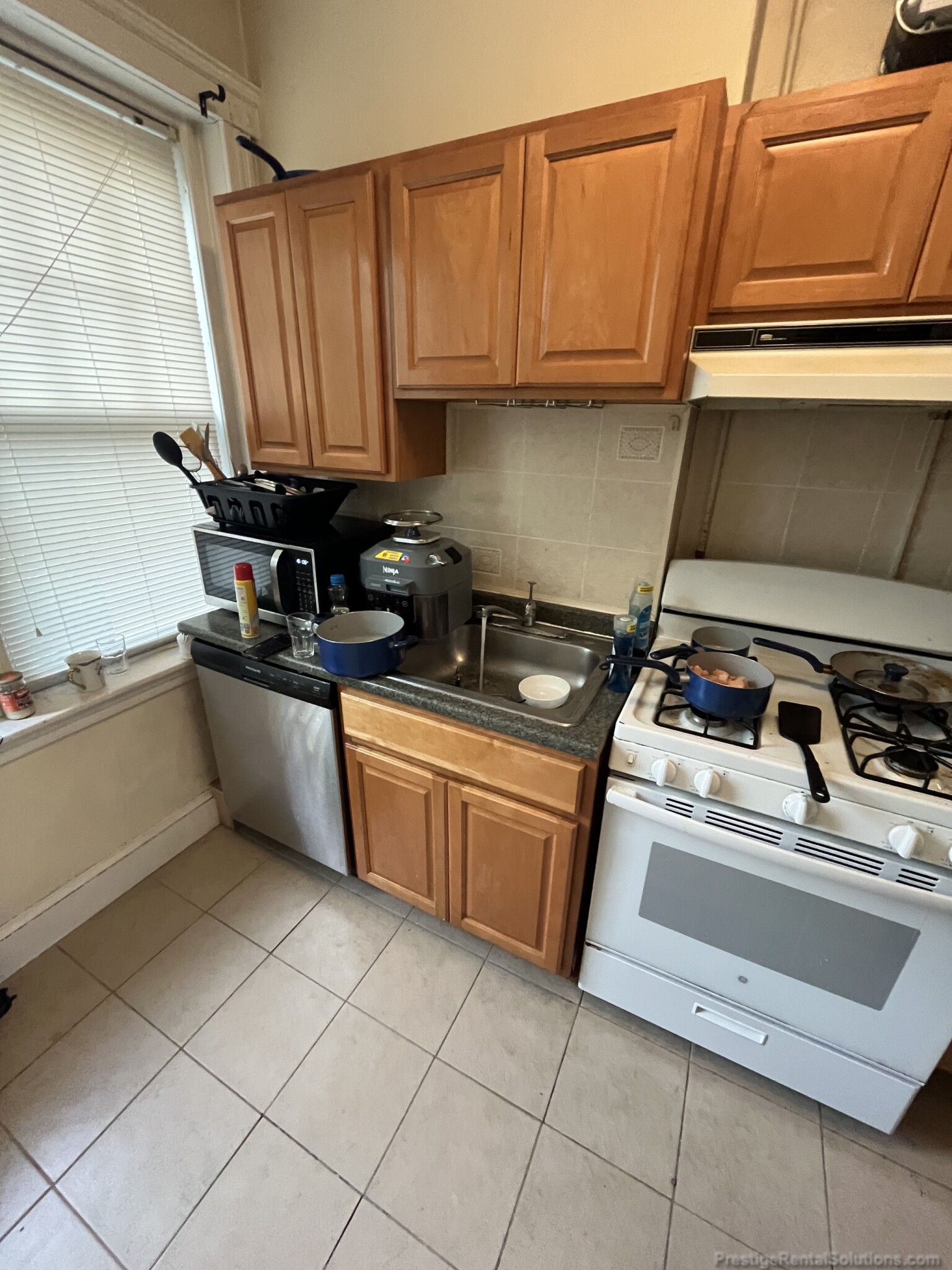 2 bed, 1 bath apartment for rent at 1691 Commonwealth Ave Unit 21, Brighton — photo 12 of 12