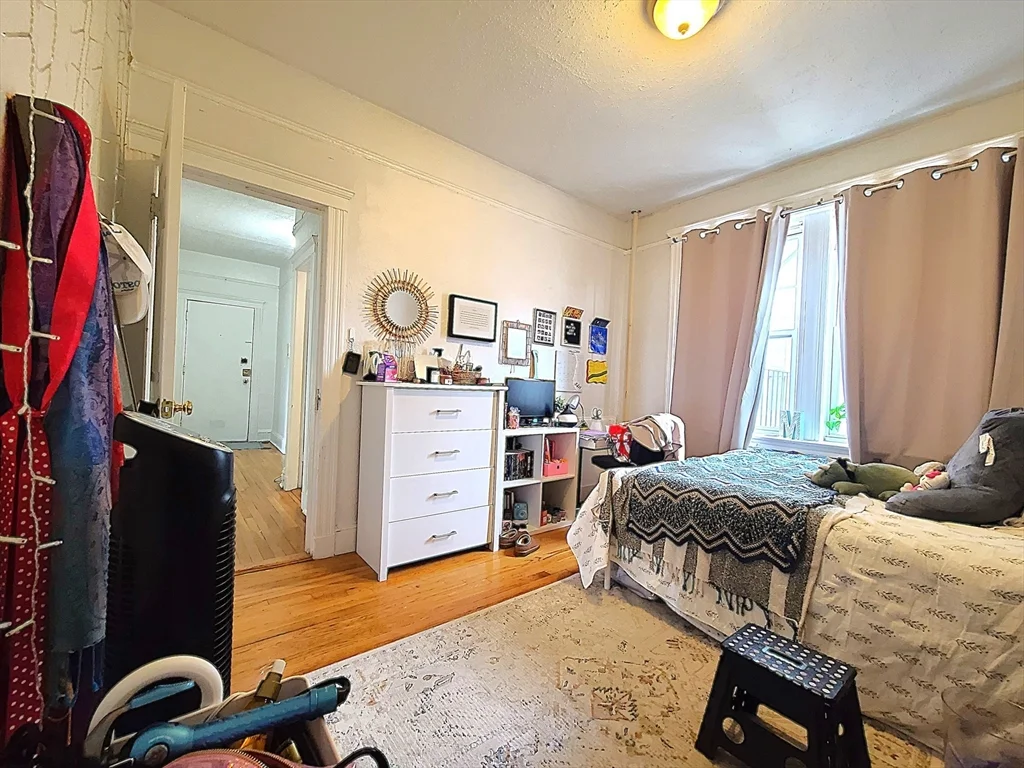 2 bed, 1 bath apartment for rent at 1691 Commonwealth Ave Unit 22, Brighton — photo 6 of 8
