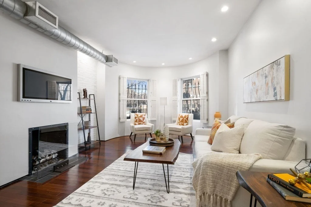 3 bed, 2 bath apartment for rent at 1692 Washington St Unit 2, South End